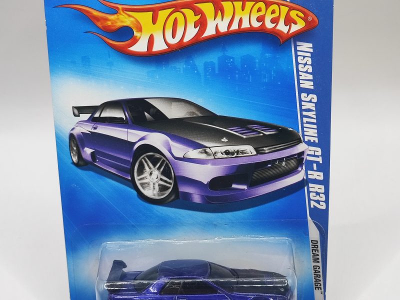 Hot Wheels Nissan Skyline GT-R R32 Dream Garage 1:64 OVP 2009 Blau