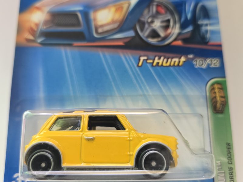 Hot Wheels 2004 Super Treasure Hunt Morris Mini Cooper yellow