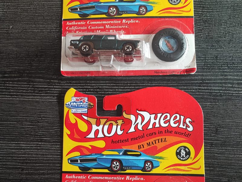 2x Hot Wheels Vintage Ford Vicky/Classic Nomad