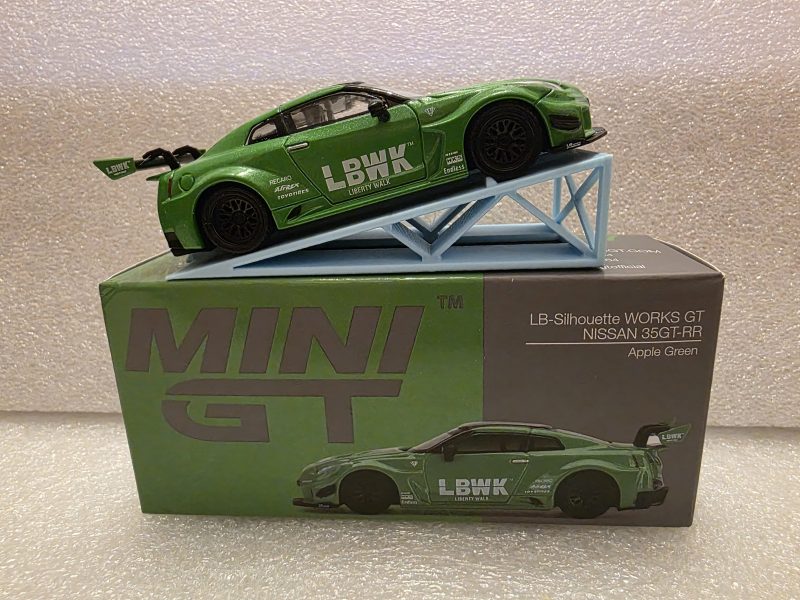 LB-Silhouette WORKS GT NISSAN 35GT-RR Ver.2 Apple Green